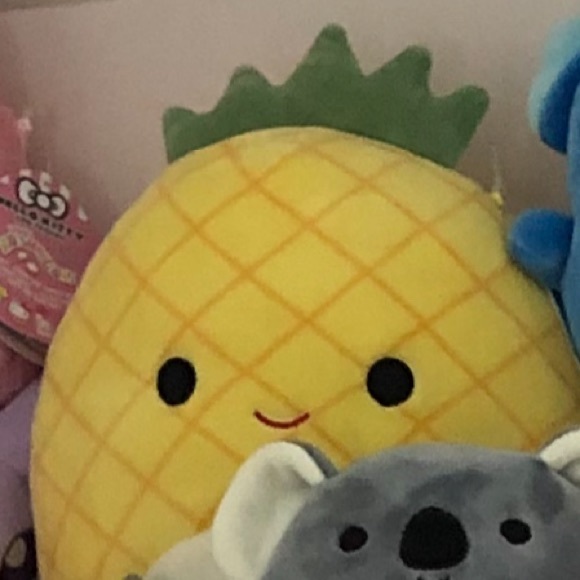 Maui 8” Squishmallow - Picture 2 of 2